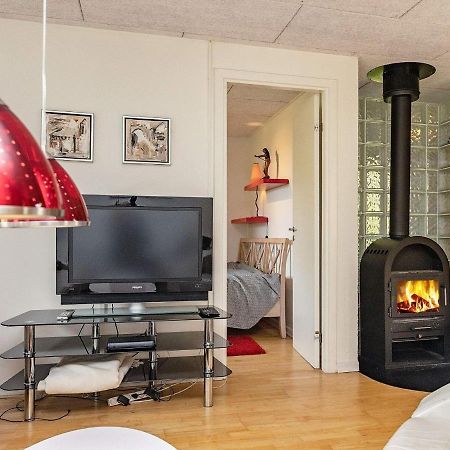 8 Person Holiday Home In Skals Buitenkant foto